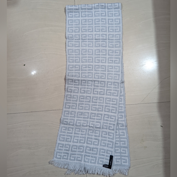 Givenchy Monogram Wool Scarf In Grey, Men' original price $252 dollar - Picture 5 of 7